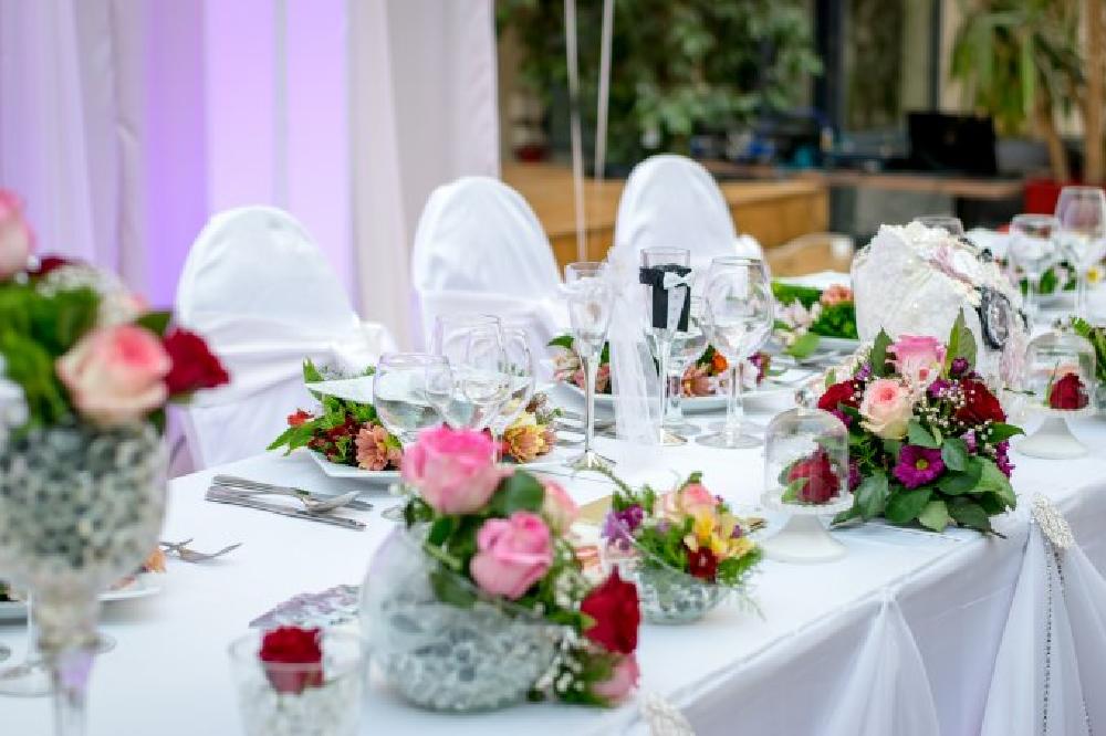 Sala weselna - na co zwrócić uwagę wybierając salę weselną