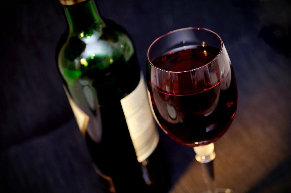 Jak wybrać ulubiony gatunek czerwonego wina?